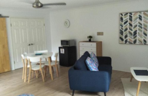 Oxenford House | Theme Park Stay