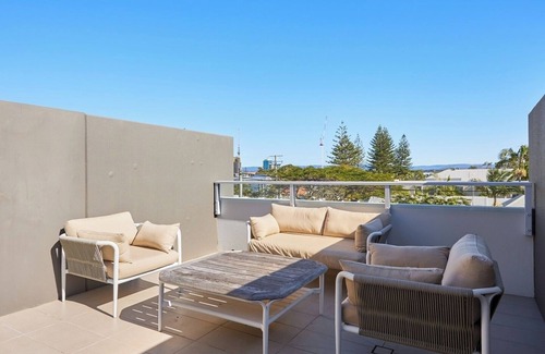 Surfers Paradise Apartment | Three Bedroom Comfortable Villa Surfers Paradise