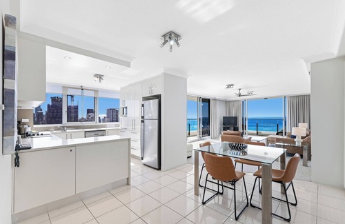 Broadbeach Apartment | ULTIQA Beach Haven At Broadbeach