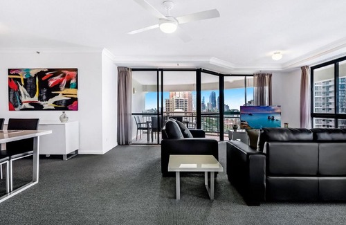 Broadbeach Apartment | Victoria Square 2 Bed Ocean View Broadbeach - GCHM