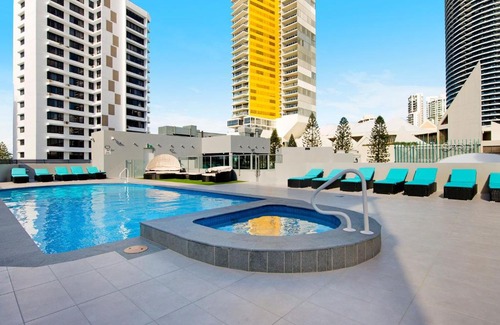 Broadbeach Apartment | Victoria Square 2 Bed Ocean View Broadbeach - GCHM