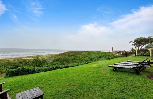 Mermaid Beach Apartment | Wake to Waves in Spacious 3-Bed Beachfront Unit