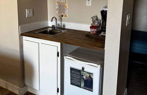 Ucluelet Hotel | West Coast Motel
