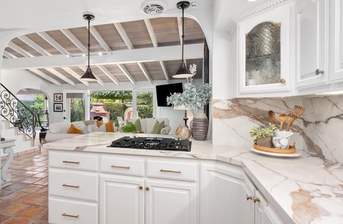 West Newport House | !0% DISCOUNT OCTOBER/NEWPORT BEACH 4BEDRM LUXURY HOME W PICKLE BALL COURTS