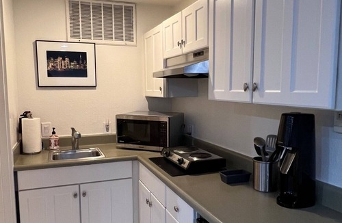 Ladera Cabin | 1 bed/1 bath private suite close to Stanford