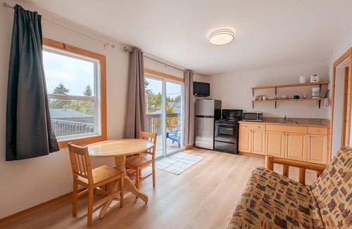 Ucluelet Hotel | 1-Bedroom Full Kitchen | Ocean View