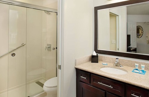 Belmont Hotel | 1 Bedroom King Suite at Hyatt House Belmont/Redwood Shores, Outdoor Pool