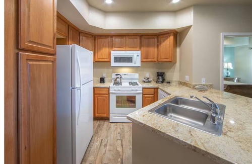 Genoa Hotel | 1 Bedroom Villa Lodge | Elegant Tahoe Escape | Natural Hot Springs & Mountains