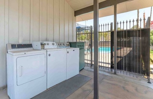 Madera Apartment | 1 King Bed|Nsmk, Micfridge