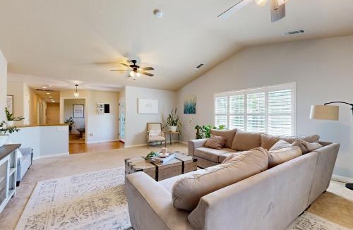 Copperopolis House | 1 Mi to Lake Tulloch: Home w/Patio Oasis & Pool