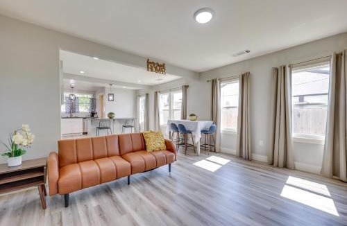 Hanford House | < 1 Mi to Main St Hanford! Home w/Outdoor Space