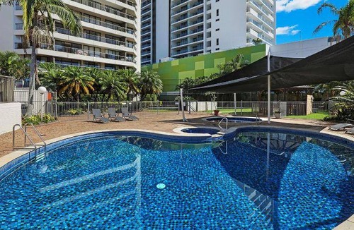 Southport Apartment | 100 m² Apartment ∙ 5 guests