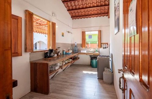 Manzanillo House | 100m to Beach | Local Vibes | Pool | Sleeps 6