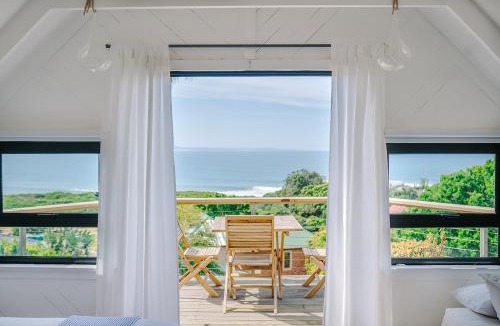 Wavecrest House | 10i Mimosa by African Perfection