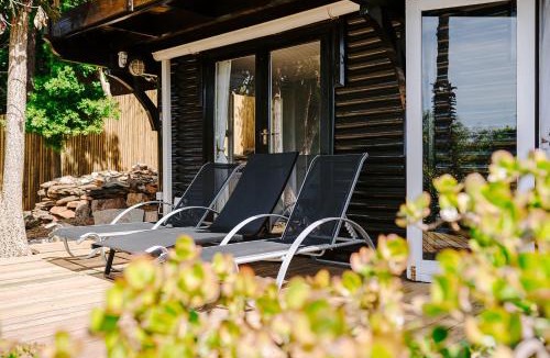 Wavecrest House | 10i Mimosa by African Perfection