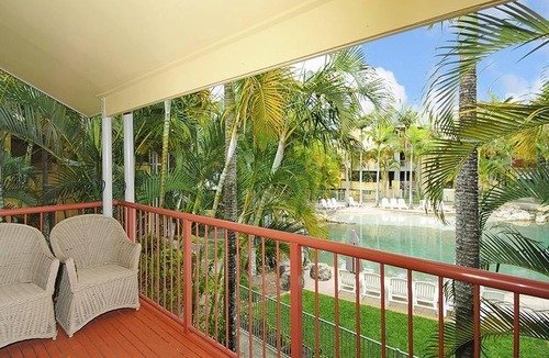 Mermaid Beach Apartment | 110 m² Serviced apartment ∙ 2 bedrooms ∙ 10 guests
