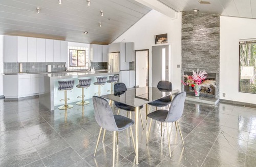 Western Malibu House | 111 m² House ∙ 3 bedrooms ∙ 8 guests