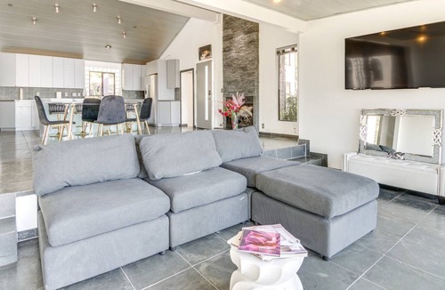 Western Malibu House | 111 m² House ∙ 3 bedrooms ∙ 8 guests