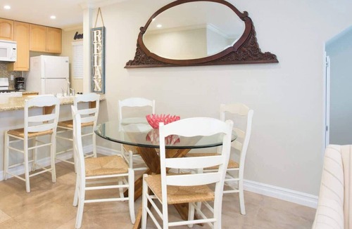 West Newport House | 114 31st A | Rare 1 bdr On Peninsula 3 Houses To Sand