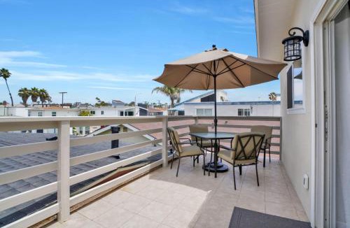 West Newport House | 114 Forty Second Street B