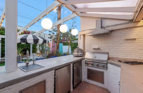 Tahquitz River Estates Villa | 11BR Designer Villa! Poolside Dntwn PS! Sleeps 30