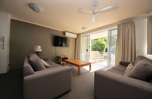 Mermaid Beach Apartment | 120 m² Apartment ∙ 2 bedrooms ∙ 4 guests