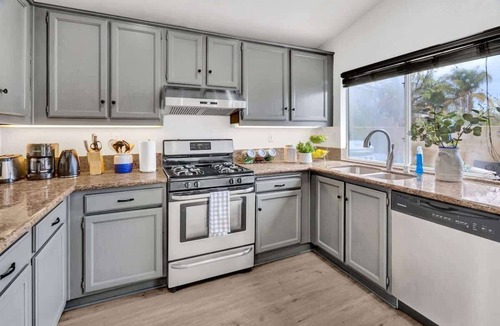 Stevenson Ranch House | 127 Beautiful Stevensons Ranch Home Magic Mountain