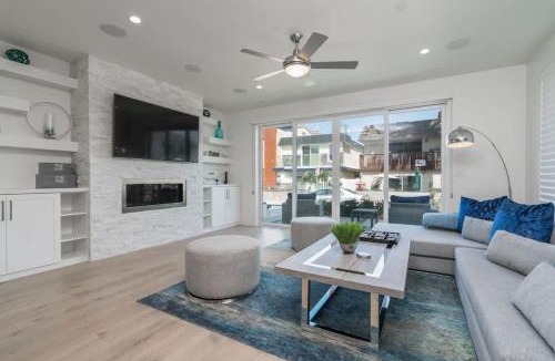 West Newport House | 130 - 39th - Stunning 3 Story with Rooftop Deck home