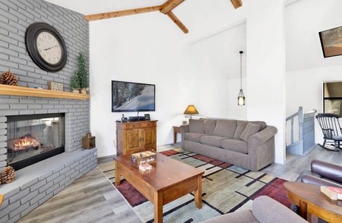 Big Bear Lake Condo | 135 m² Condo ∙ 2 bedrooms ∙ 6 guests