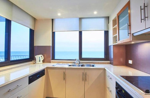 Mermaid Waters Apartment | 142 m² Serviced apartment ∙ 3 bedrooms ∙ 7 guests