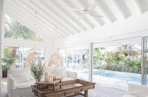 Runaway Bay Villa | 150 m² Villa ∙ 1 bedroom ∙ 2 guests