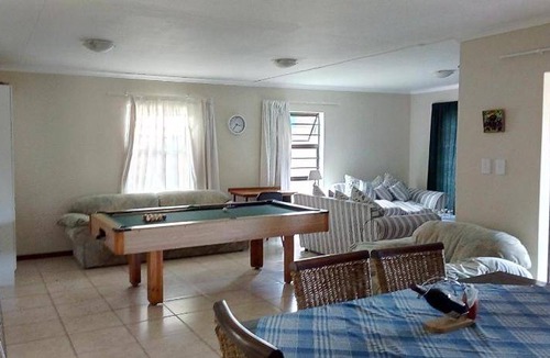 Aston Bay House | 165 m² House ∙ 3 bedrooms ∙ 6 guests