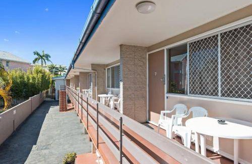 Mermaid Beach Hotel | 180 m² Motel ∙ 4 bedrooms ∙ 10 guests