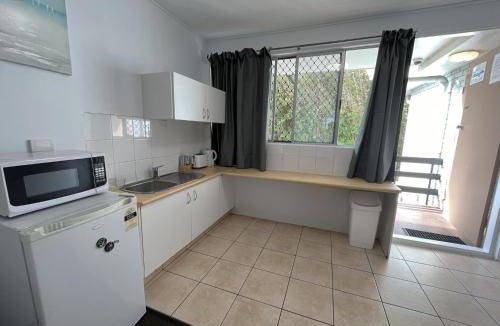 Mermaid Beach Hotel | 180 m² Motel ∙ 4 bedrooms ∙ 10 guests