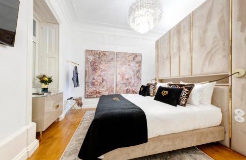 Vera Cruz House | 1877 Estrela Palace
