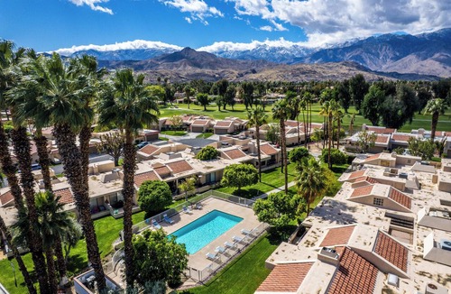 Cathedral City Condo | 1BR Condo in CCCC - Pool & Stellar Mountain Views