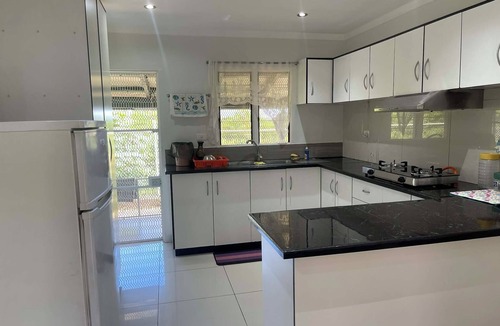 Nadi Apartment | 2-bedroom apartment in adorable Nadi with AC for relaxing stays