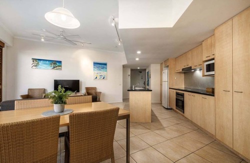 Kings Beach Resort | 2 Bedroom Courtyard Poolside