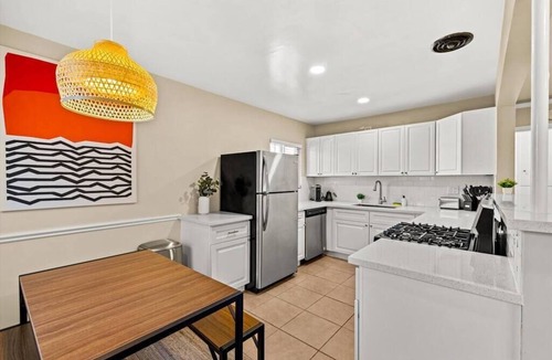 West Beach Apartment | 2 bedroom with bunk room and private yard for pets