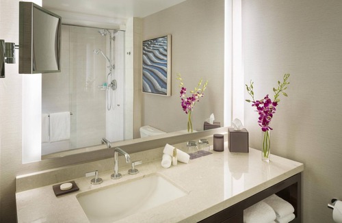 Burlingame Hotel | 2 Connecting Suites at a 4⭐️ Hotel