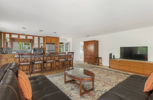 Waimea House | 2 for 1 Stay: Jacuzzi/Starlit Mtn Skies/Near Beach