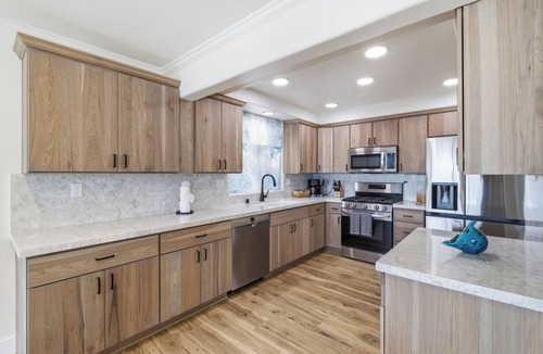 West Newport House | 2 Houses to Beach 25 Min to Disney W/D Parking