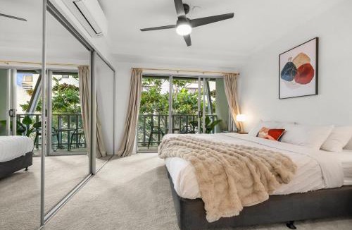 Fortitude Valley Apartment | 2 Level Skyloft - Resort Pool - Sleeps 6 - Baby Stay