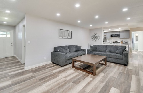 Merced House | 2 Mi to UC Merced: Modern Home w/Private Yard