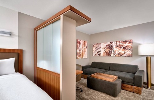 Las Vegas Hotel | 2 Queen Beds & Trundle Bed | SpringHill Suites | Premium Suite w/Kitchenette