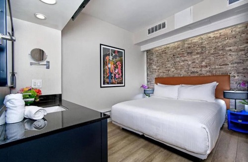 South Beach Hotel | 2 Relaxing Units with Modern Comforts in the Heart of San Francisco