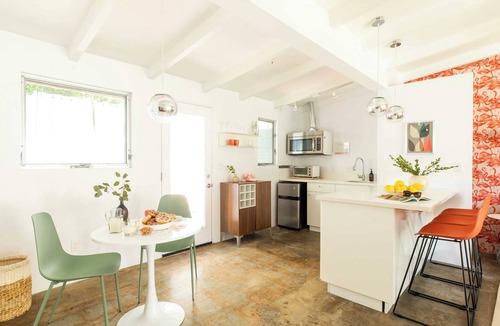Tahquitz River Estates Cottage | 2 Rooms, Sleeps 8 Retro Hotel w/Pool Wesley King Studio Buyout by Avantstay
