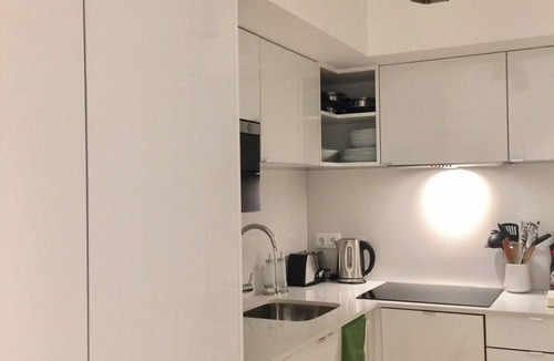 Principe Real Apartment | 2 SUITES Stylish flat @Principe Real! Great WI-FI!