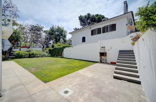 Oeiras Villa | 20 minutes from Lisbon, spectacular house w/garden. Pets accepted