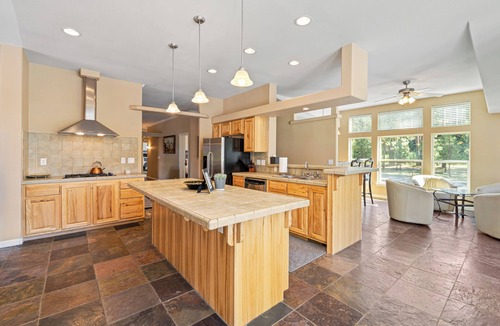 Sloat House | 200 Acres, River Access: 'Feather House' in NorCal